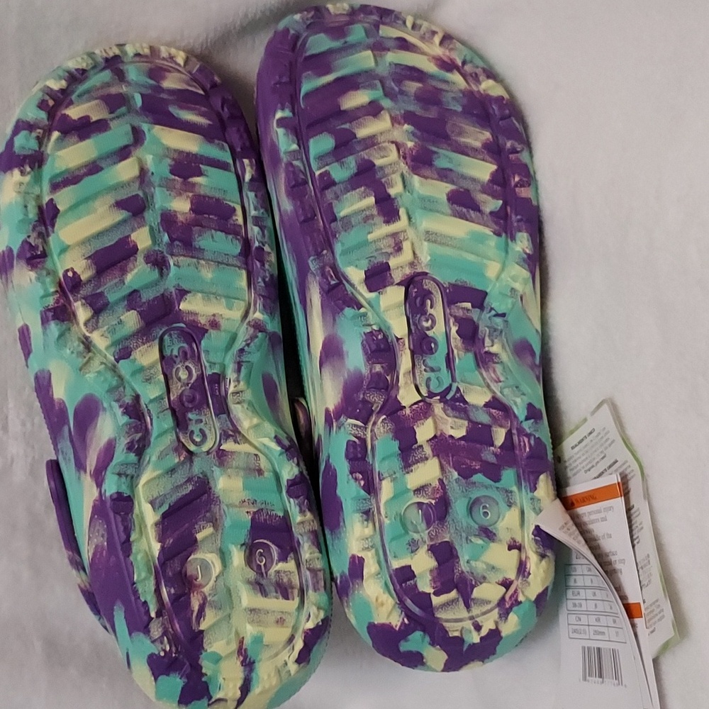 Crocs - Picture 4 of 13